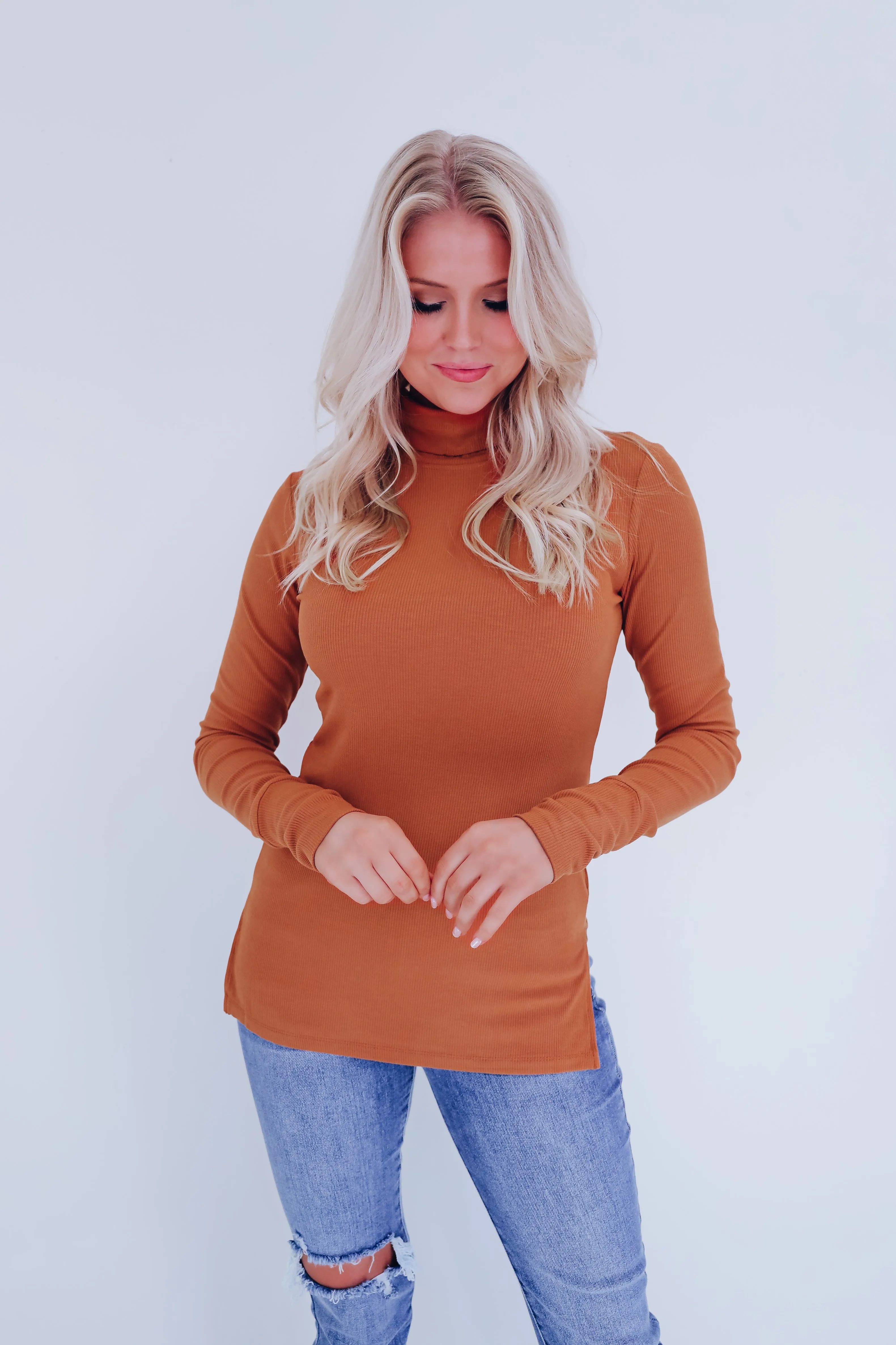 Essence Mock Neck Ribbed Top - Rust