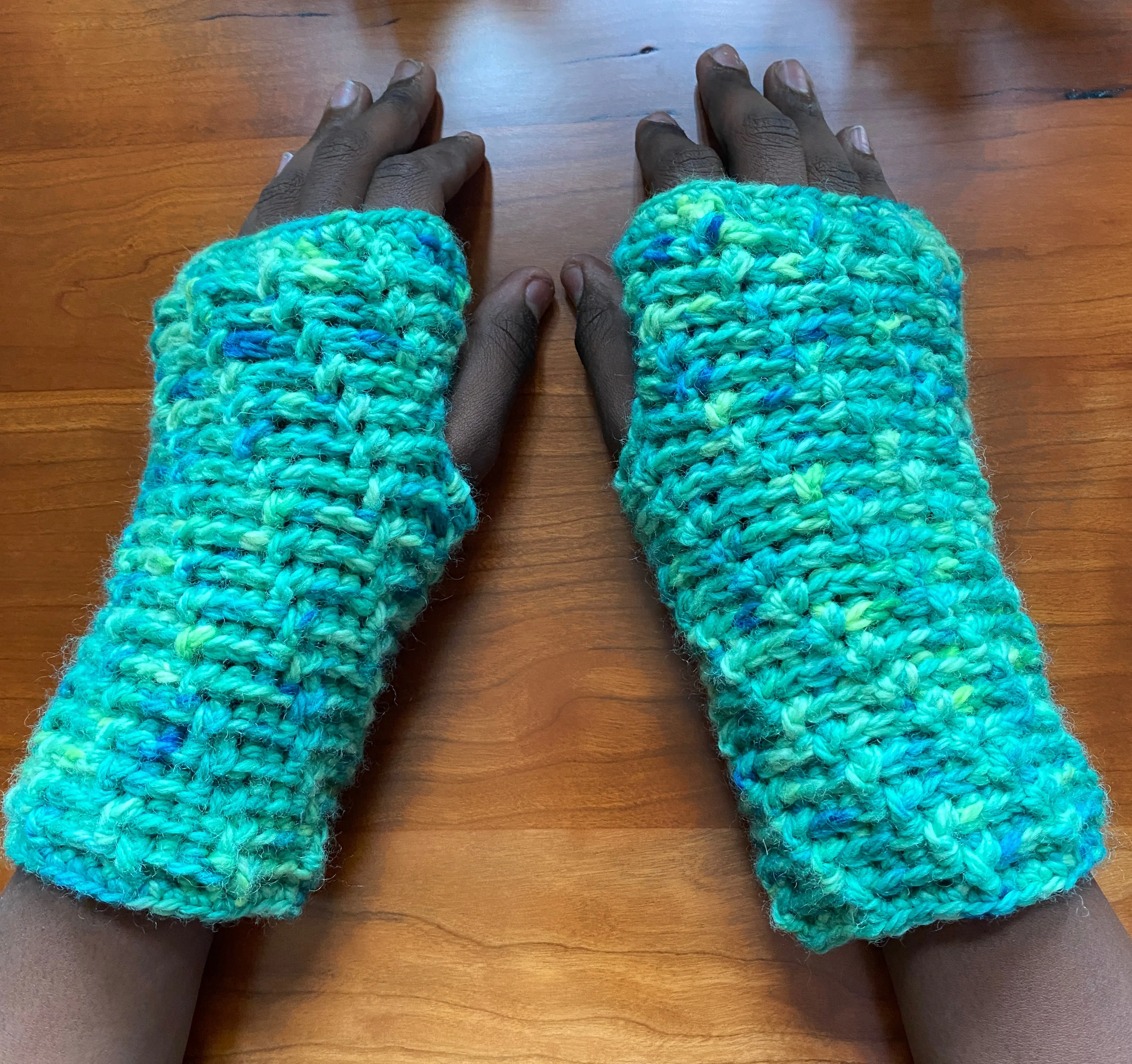 Handmade fingerless gloves made with Wool