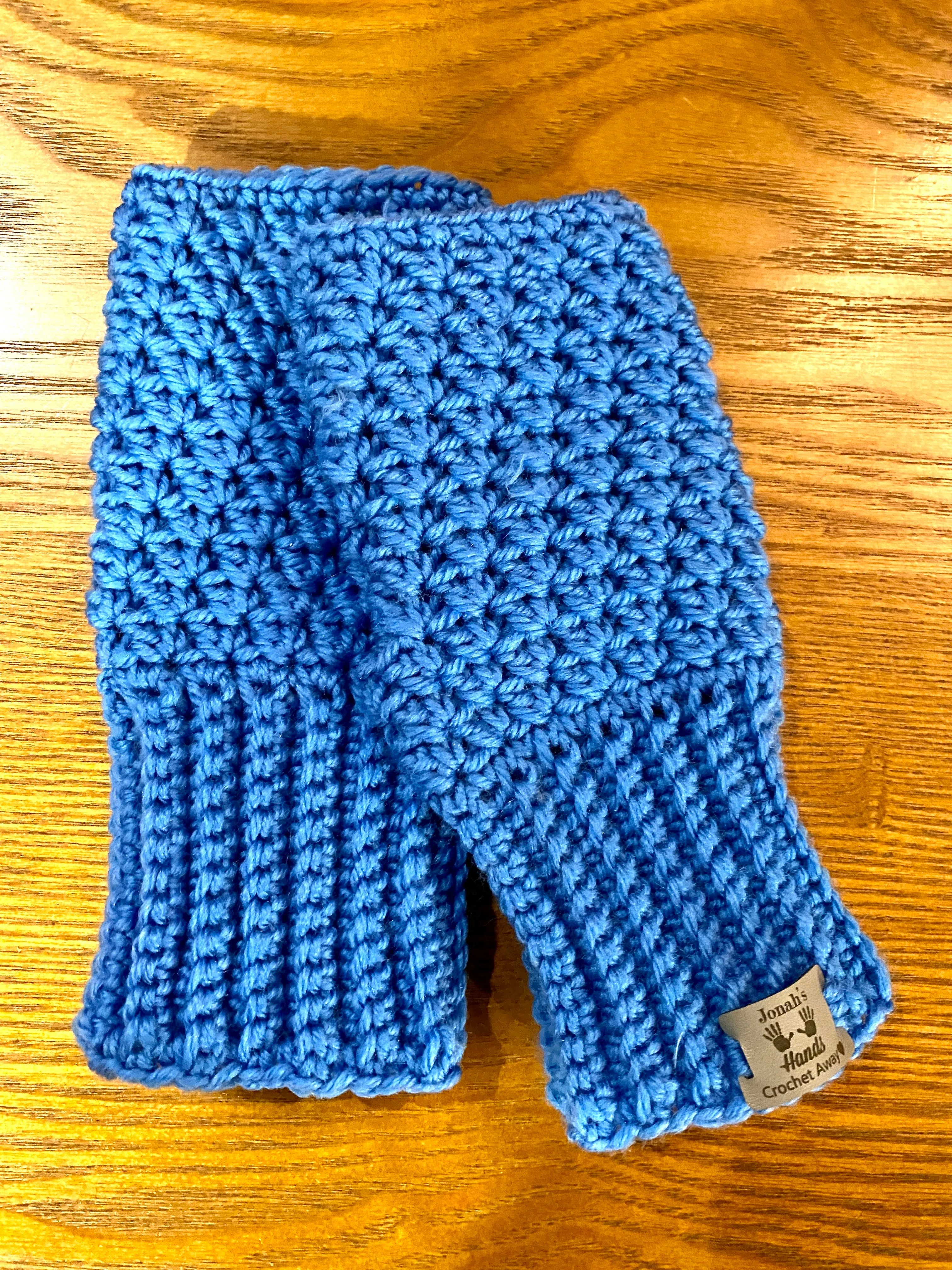 Handmade fingerless gloves made with Wool